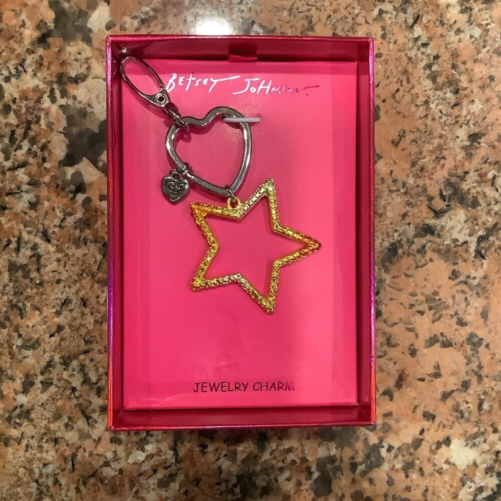 Betsey Johnson Yellow, Orange & Silver Tone Ombré Open Frame Star Key Ring, New